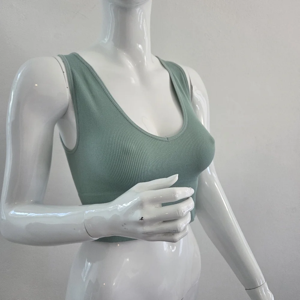 Forever 21 Ribbed Sage Green Crop Tank  Medium/Large - Picture 4 of 13